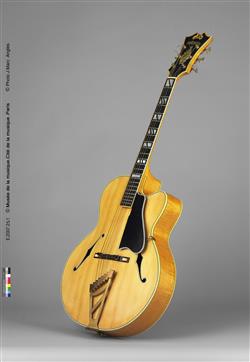 Guitare acoustique modèle Excel cutaway