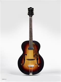 Eduthèque - Guitare électrique Stratocaster - Fender - E.994.21.1