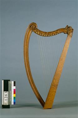 Harpe portative (reconstitution) | Maison Erard